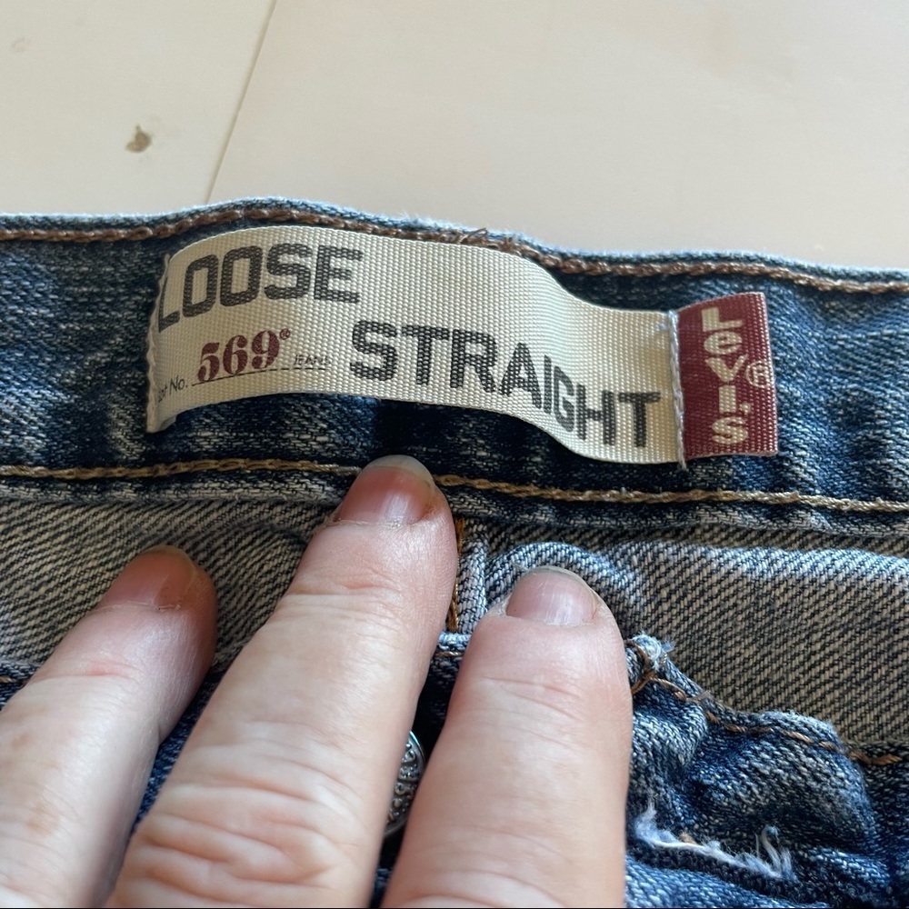 Levi Strauss & Co. 569 style, 36 x 34, Loose Straight, Red Label - Picture 3 of 4